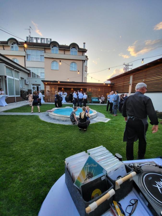 Hotel Đakovo Exteriér fotografie